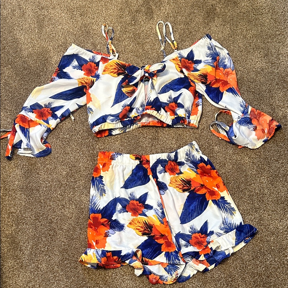 Fashion Nova Like an Angel Floral Top and Shorts Set